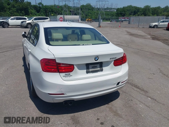 2013 BMW 3 Series 328i z VIN WBA3A5G51DNP26366, wystawiony jako IAAI lot #42562204 z przebiegiem 178 561 mil mil oraz . Historia ofert i sprzedaży dostępna na DreamBid. Obrazek 12.