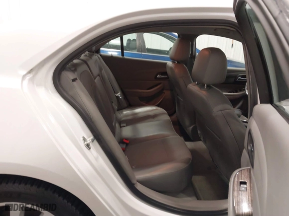 2015 Chevrolet Malibu LT with VIN 1G11D5SL1FF139419, listed as a IAAI auction lot 41815761 with 106,426 mi miles. Bid and sale history available at carsss.com. Image 8.