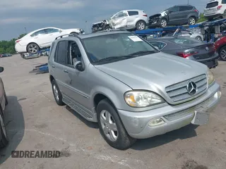 2005 Mercedes-Benz M 350 with VIN 4JGAB57E75A565999, listed as a IAAI auction lot 42601545 with 128,955 mi miles and . Bid and sale history available at DreamBid. Image 1.