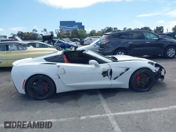 2016 Chevrolet Corvette Z51 3LT z VIN 1G1YM2D76G5116786, wystawiony jako IAAI lot #41815554 z przebiegiem 67 466 mil mil oraz . Historia ofert i sprzedaży dostępna na DreamBid. Obrazek 13.
