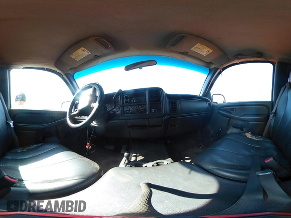 2002 Chevrolet Silverado 2500HD LS with VIN 1GCHK23U12F114290, listed as a IAAI auction lot 42115084 with 132,472 mi miles. Bid and sale history available at carsss.com. Image 18.