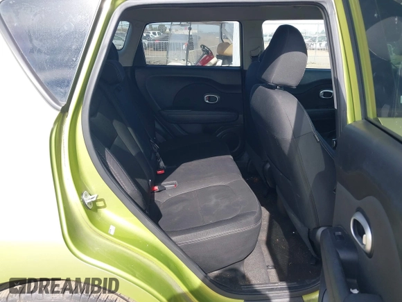 2014 Kia Soul with VIN KNDJN2A21E7041950, listed as a IAAI auction lot 41698710 with 103,809 mi miles. Bid and sale history available at carsss.com. Image 8.