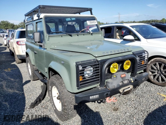 1992 Land Rover Defender with VIN SALLDVAF8JA917701, listed as a Copart auction lot 73864824 with 4,284 mi miles and Salvage title. Bid and sale history available at DreamBid. Image 4.