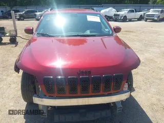 2019 Jeep Cherokee Latitude Plus with VIN 1C4PJLLBXKD339435, listed as a IAAI auction lot 42224535 with 104,276 mi miles and . Bid and sale history available at DreamBid. Image 6.