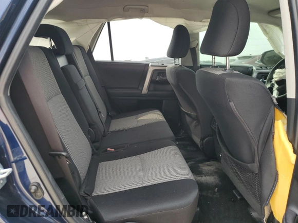 2021 Toyota 4Runner SR5 z VIN JTEMU5JR4M5917821, wystawiony jako Copart lot #51359905 z przebiegiem 77 403 mil mil oraz Szkoda całkowita • Salvage title. Historia ofert i sprzedaży dostępna na DreamBid. Obrazek 11.