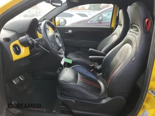 2017 FIAT 500 Abarth z VIN 3C3CFFFH3HT675355, wystawiony jako Copart lot #81145414 z przebiegiem 45 491 mil mil oraz Szkody całkowita. Historia ofert i sprzedaży dostępna na DreamBid. Obrazek 7.