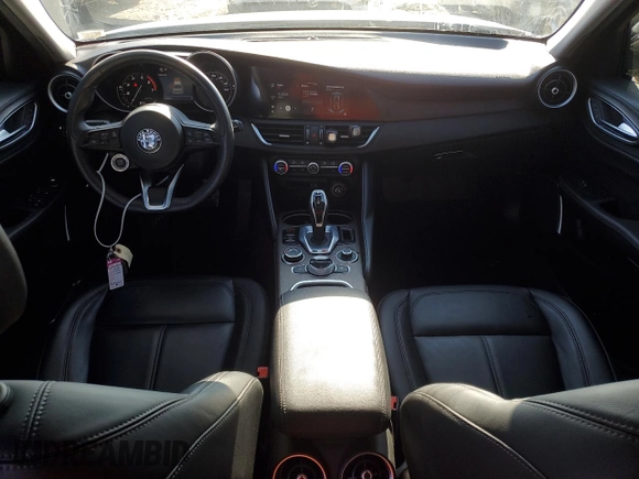 2020 Alfa Romeo Giulia Ti Sport with VIN ZARFAMBN8L7634911, listed as a Copart auction lot 80492774 with 21,056 mi miles and Salvage title. Bid and sale history available at DreamBid. Image 8.