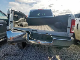 2024 Ram 2500 Tradesman with VIN 3C6UR5HL7RG282673, listed as a Copart auction lot 62127715 with 3,338 mi miles and Salvage title. Bid and sale history available at DreamBid. Image 6.