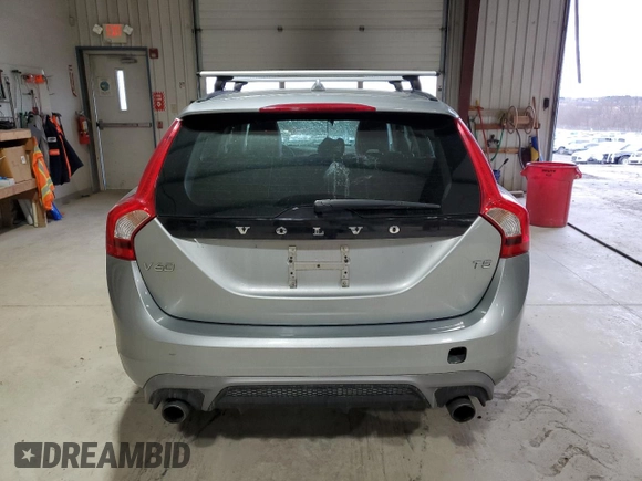 2018 Volvo V60 Dynamic with VIN YV140MEL4J2379919, listed as a Copart auction lot 47984895 with 84,059 mi miles and Salvage Title. Bid and sale history available at carsss.com. Image 6.
