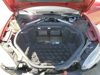 2014 Tesla Model S 60 with VIN 5YJSA1H17EFP64266, listed as a Copart auction lot 61678485 with 104,160 mi miles and Salvage title. Bid and sale history available at DreamBid. Image 11.