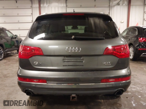 2015 Audi Q7 Premium Plus z VIN WA1LGAFE1FD023297, wystawiony jako IAAI lot #42128488 z przebiegiem 173 407 mil mil oraz . Historia ofert i sprzedaży dostępna na DreamBid. Obrazek 17.