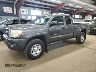 2009 Toyota Tacoma z VIN 5TEUU42N79Z654139, wystawiony jako Copart lot #57261745 z przebiegiem 185 094 mil mil oraz Czysty tytuł • Clean title. Historia ofert i sprzedaży dostępna na DreamBid. Obrazek 1.