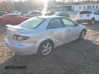 2008 Mazda 6 i Sport VE with VIN 1YVHP80C685M22712, listed as a IAAI auction lot 41778032 with 186,415 mi miles. Bid and sale history available at carsss.com. Image 4.