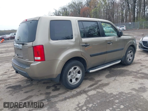 2011 Honda Pilot LX z VIN 5FNYF4H21BB103169, wystawiony jako IAAI lot #41957506 z przebiegiem 124 150 mil mil oraz . Historia ofert i sprzedaży dostępna na DreamBid. Obrazek 4.