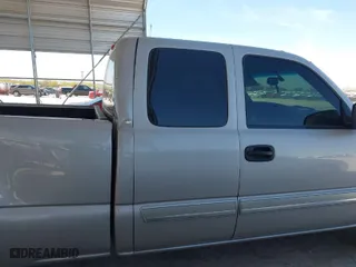 2005 Chevrolet Silverado 1500 LS with VIN 1GCEC19Z55Z193897, listed as a IAAI auction lot 41812564 with 108,359 mi miles. Bid and sale history available at carsss.com. Image 13.