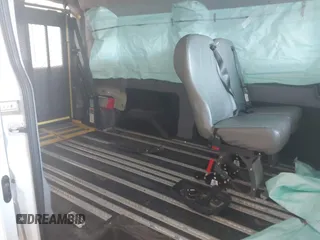 2018 Ford Transit XL с VIN 1FMZK1CM7JKA81747, выставлен на аукционе IAAI как лот 42143608 с пробегом 20 981 миль миль и . История ставок и продаж доступна на DreamBid. Изображение 8.