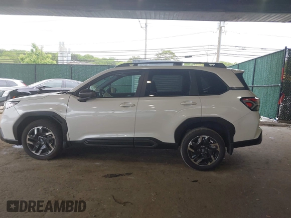 2025 Subaru Forester Limited with VIN JF2SLDRC5SH542155, listed as a IAAI auction lot 42285852 with 4,719 mi miles and . Bid and sale history available at DreamBid. Image 14.
