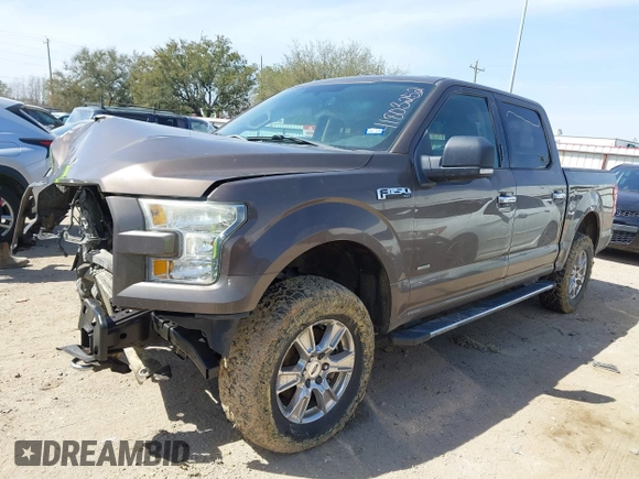 2015 Ford F-150 XLT with VIN 1FTEW1EPXFKD55870, listed as a IAAI auction lot 41803252 with 1 mi miles. Bid and sale history available at carsss.com. Image 18.