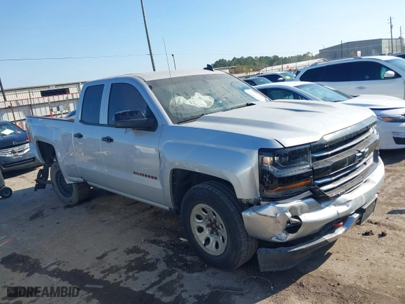 2018 Chevrolet Silverado 1500 LT with VIN 1GCVKREC2JZ232264, listed as a IAAI auction lot 41154082 with 132,429 mi miles. Bid and sale history available at carsss.com. Image 1.