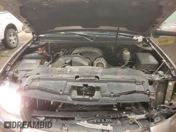 2013 Chevrolet Suburban LT with VIN 1GNSKJE72DR236026, listed as a Copart auction lot 86153104 with 222,417 mi miles and Salvage title. Bid and sale history available at DreamBid. Image 12.