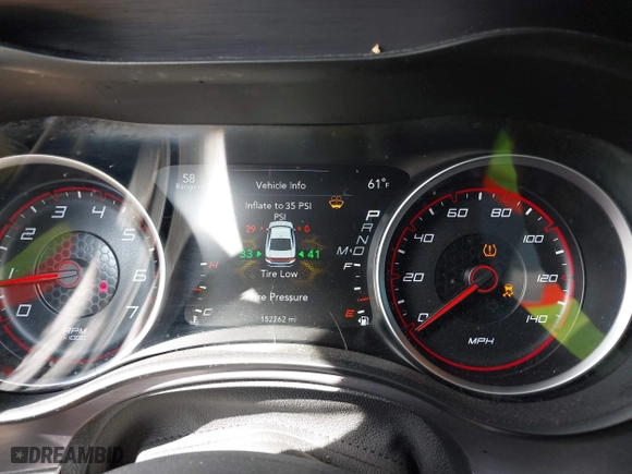 2017 Dodge Charger SE with VIN 2C3CDXBG3HH517552, listed as a IAAI auction lot 42041664 with 152,262 mi miles. Bid and sale history available at carsss.com. Image 7.