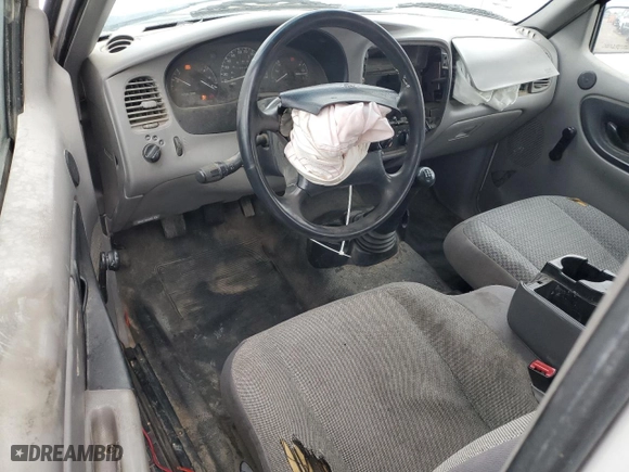 1998 Ford Ranger XL with VIN 1FTYR14C7WPB01989, listed as a Copart auction lot 83670414 with 250,367 mi miles and Salvage Title. Bid and sale history available at carsss.com. Image 8.