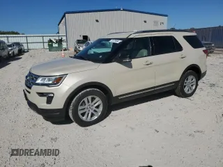 2018 Ford Explorer XLT with VIN 1FM5K8D86JGA12639, listed as a Copart auction lot 73129064 with 124,964 mi miles and Salvage Title. Bid and sale history available at carsss.com. Image 1.