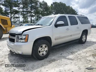 2011 Chevrolet Suburban LT z VIN 1GNSKJE33BR353611, wystawiony jako Copart lot #55298025 z przebiegiem 130 324 mil mil oraz Szkoda całkowita • Salvage title. Historia ofert i sprzedaży dostępna na DreamBid. Obrazek 1.