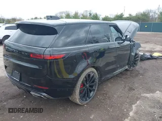 2024 Land Rover Range Rover Sport Dynamic SE z VIN SAL1L9FUXRA419760, wystawiony jako IAAI lot #42085770 z przebiegiem 11 735 mil mil oraz . Historia ofert i sprzedaży dostępna na DreamBid. Obrazek 4.