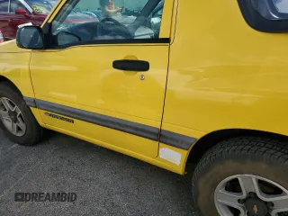 2002 Chevrolet Tracker z VIN 2CNBJ18C326943340, wystawiony jako Copart lot #74628774 z przebiegiem Nie podano mil oraz Szkoda całkowita • Salvage title. Historia ofert i sprzedaży dostępna na DreamBid. Obrazek 12.