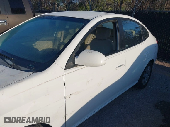 2009 Hyundai Elantra SE z VIN KMHDU46D99U680134, wystawiony jako IAAI lot #41882799 z przebiegiem 156 517 mil mil oraz . Historia ofert i sprzedaży dostępna na DreamBid. Obrazek 6.