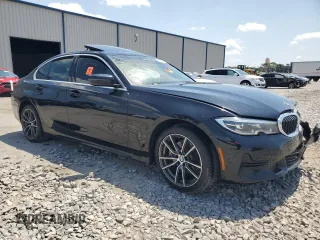 2020 BMW 3 Series 330i z VIN 3MW5R1J02L8B18977, wystawiony jako Copart lot #57972275 z przebiegiem Nie podano mil oraz Nie do naprawy • Non repairable. Historia ofert i sprzedaży dostępna na DreamBid. Obrazek 4.