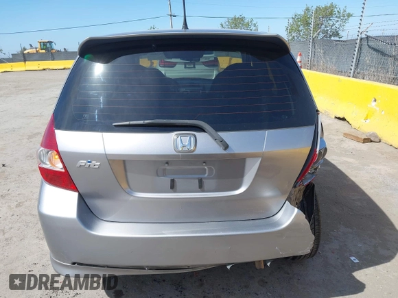2008 Honda Fit Sport with VIN JHMGD376X8S039790, listed as a IAAI auction lot 42083840 with 227,602 mi miles. Bid and sale history available at carsss.com. Image 17.