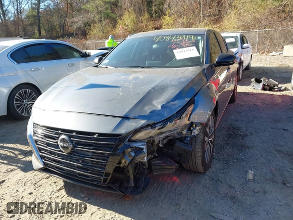 2024 Nissan Altima SV with VIN 1N4BL4DV3RN322621, listed as a IAAI auction lot 40843918 with 19,242 mi miles and . Bid and sale history available at DreamBid. Image 6.