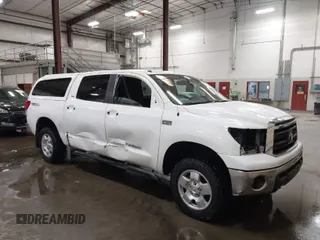 2013 Toyota Tundra z VIN 5TFDY5F13DX313385, wystawiony jako IAAI lot #41957501 z przebiegiem 161 469 mil mil oraz . Historia ofert i sprzedaży dostępna na DreamBid. Obrazek 1.