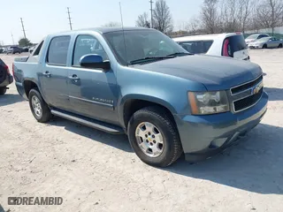2009 Chevrolet Avalanche LT w/2LT with VIN 3GNEC22029G165697, listed as a IAAI auction lot 41797139 with 204,277 mi miles. Bid and sale history available at carsss.com. Image 1.