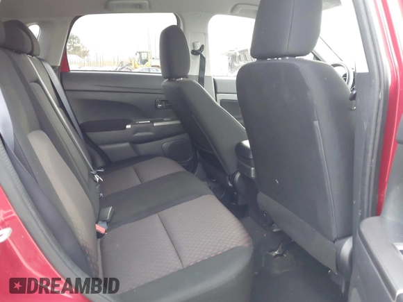 2019 Mitsubishi Outlander ES z VIN JA4AR3AU9KU025952, wystawiony jako IAAI lot #40968572 z przebiegiem 81 620 mil mil oraz . Historia ofert i sprzedaży dostępna na DreamBid. Obrazek 8.