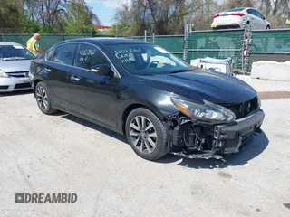 2016 Nissan Altima SR with VIN 1N4AL3AP0GC176277, listed as a IAAI auction lot 42022062 with 162,046 mi miles and . Bid and sale history available at carsss.com. Image 1.