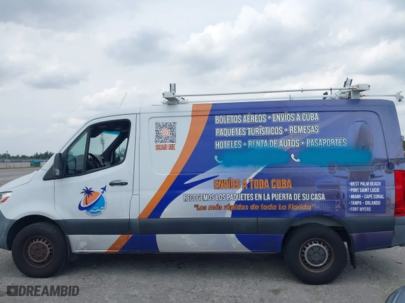 2019 Mercedes-Benz Sprinter Cargo Van with VIN WD4PF0CD8KT001089, listed as a IAAI auction lot 41795578 with 132,071 mi miles. Bid and sale history available at carsss.com. Image 14.