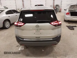 2022 Nissan Rogue SV with VIN 5N1BT3BB8NC696544, listed as a IAAI auction lot 41516760 with 24,679 mi miles. Bid and sale history available at carsss.com. Image 16.
