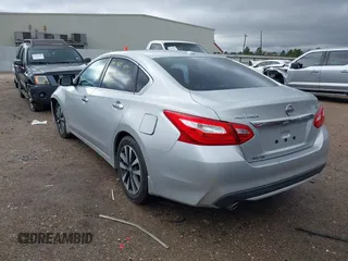 2016 Nissan Altima SV with VIN 1N4AL3AP6GC256621, listed as a IAAI auction lot 41290505 with 63,336 mi miles and . Bid and sale history available at DreamBid. Image 3.