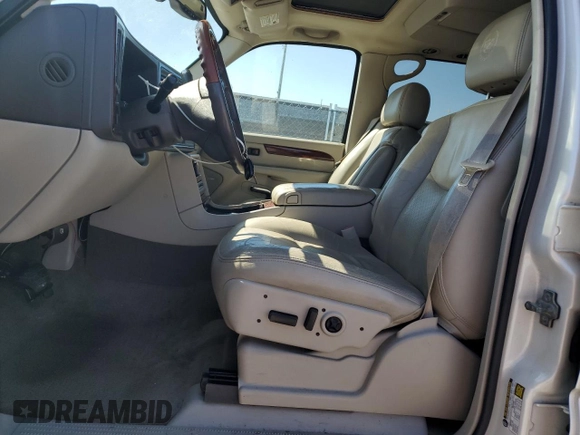 2005 Cadillac Escalade ESV z VIN 3GYFK66N15G159830, wystawiony jako Copart lot #48376245 z przebiegiem 231 914 mil mil oraz Szkody całkowita. Historia ofert i sprzedaży dostępna na DreamBid. Obrazek 7.