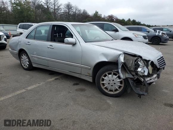 2002 Mercedes-Benz E-Class with VIN WDBJF82J42X068060, listed as a Copart auction lot 48422005 with 263,835 mi miles and Non Repairable. Bid and sale history available at carsss.com. Image 4.