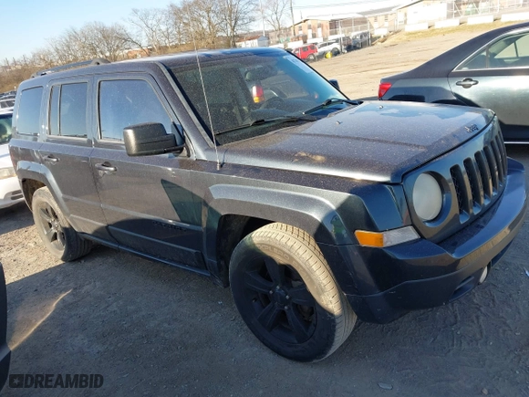 2014 Jeep Patriot Sport with VIN 1C4NJPBA9ED752653, listed as a IAAI auction lot 41744747 with 1 mi miles. Bid and sale history available at carsss.com. Image 1.