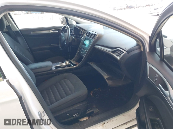 2017 Ford Fusion SE z VIN 3FA6P0HD7HR309432, wystawiony jako IAAI lot #42163947 z przebiegiem 201 575 mil mil oraz . Historia ofert i sprzedaży dostępna na DreamBid. Obrazek 5.