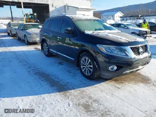 2015 Nissan Pathfinder Platinum with VIN 5N1AR2MMXFC708746, listed as a IAAI auction lot 41362301 with 128,442 mi miles. Bid and sale history available at carsss.com. Image 1.
