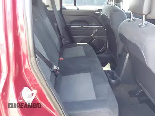 2016 Jeep Patriot Sport SE z VIN 1C4NJPBA8GD676815, wystawiony jako IAAI lot #42314216 z przebiegiem 150 564 mil mil oraz . Historia ofert i sprzedaży dostępna na DreamBid. Obrazek 8.