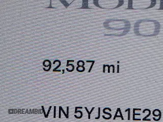 2017 Tesla Model S 100D z VIN 5YJSA1E29HF204797, wystawiony jako IAAI lot #41760296 z przebiegiem 92 587 mil mil oraz . Historia ofert i sprzedaży dostępna na DreamBid. Obrazek 15.