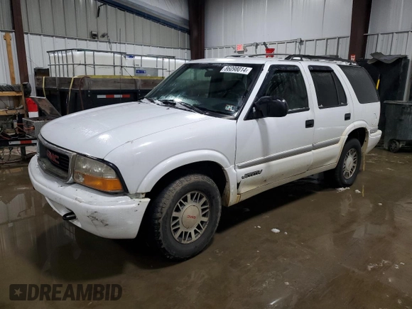2001 GMC Jimmy SLT with VIN 1GKDT13W112100391, listed as a Copart auction lot 86098014 with 145,700 mi miles and Salvage Title. Bid and sale history available at carsss.com. Image 1.