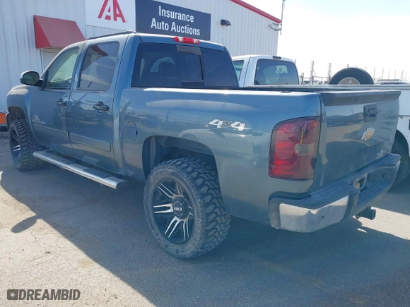 2008 Chevrolet Silverado 1500 LTZ with VIN 3GCEK13M08G115256, listed as a IAAI auction lot 41702859 with 171,877 mi miles. Bid and sale history available at carsss.com. Image 3.